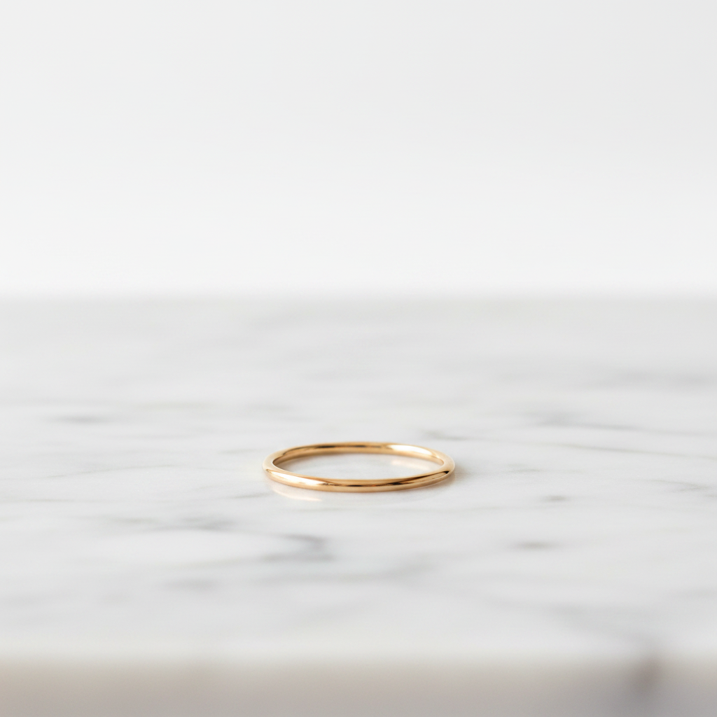 Anillo delgado dorado