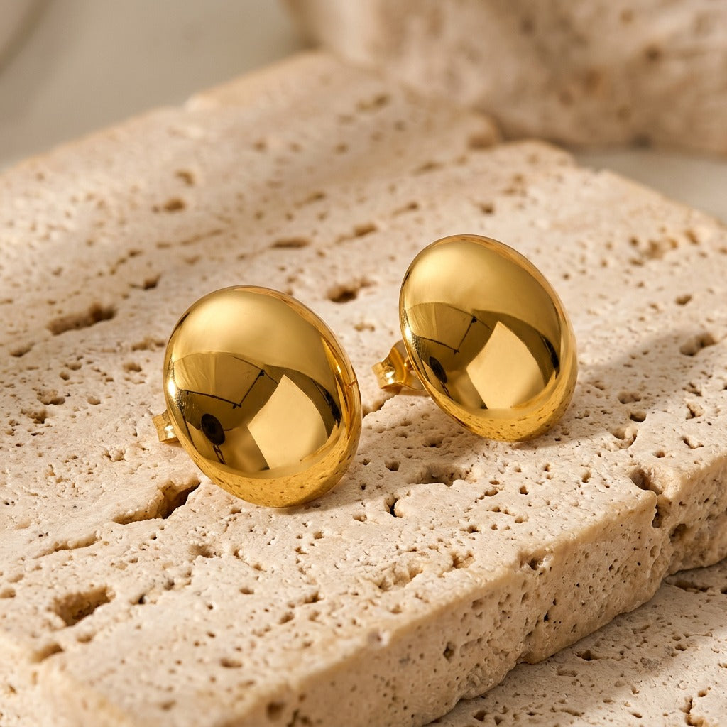 Aretes dome dorados half sphere alto brillo - Aurelis & Co.